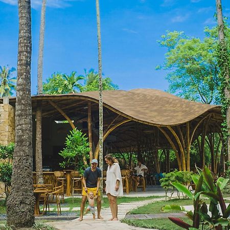 Tropik Resort Lombok Selong Belanak Exterior foto