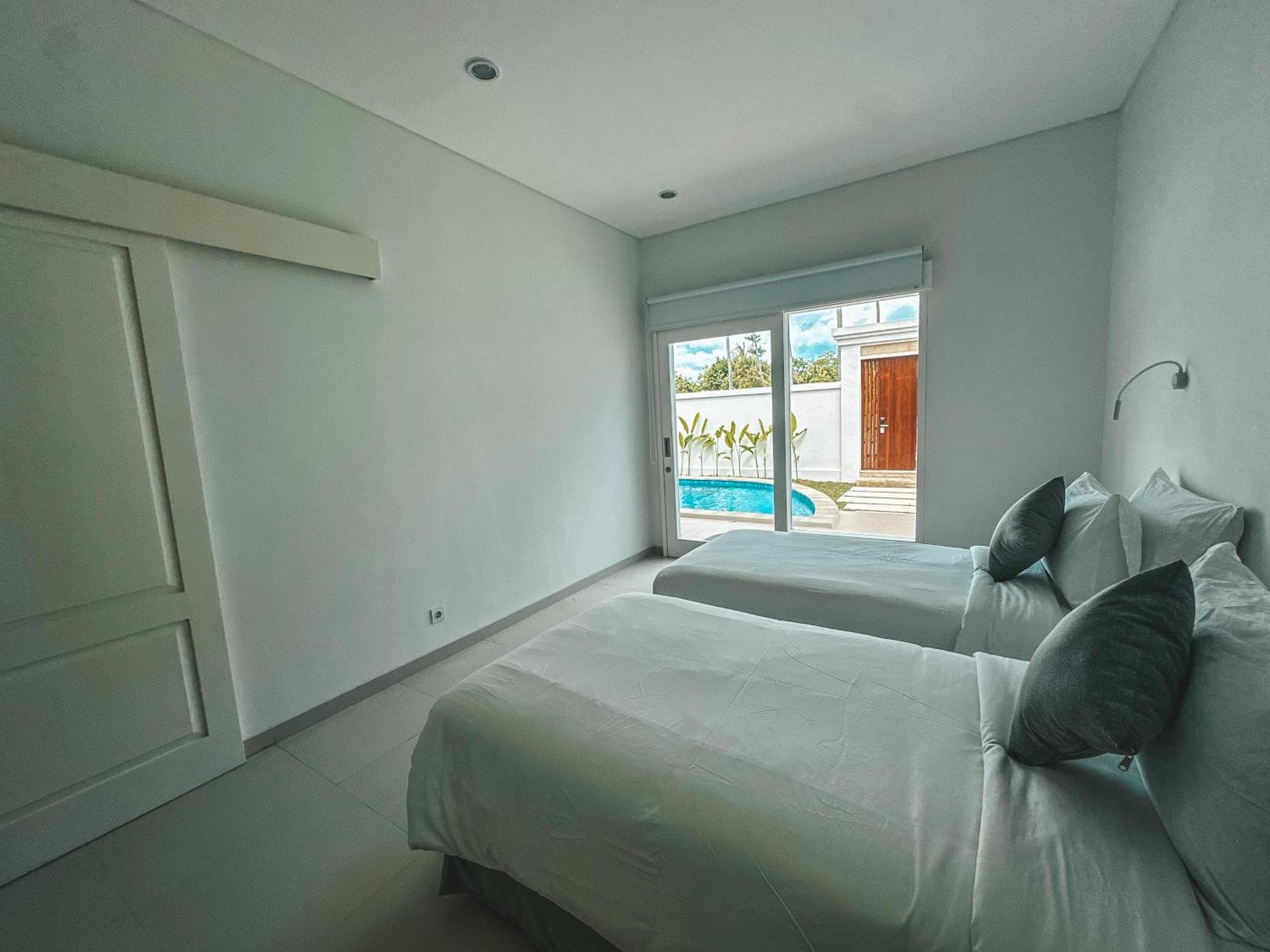 Tropik Resort Lombok Selong Belanak Habitación foto